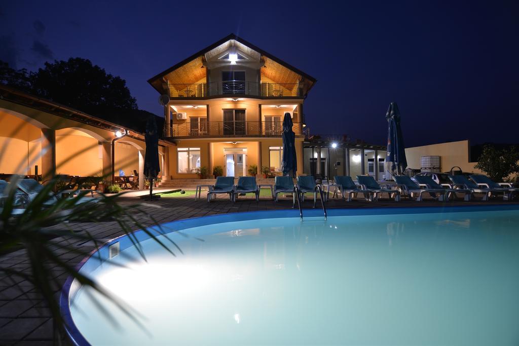 Casa Marina Hotel เอเชลนิทซา ภายนอก รูปภาพ