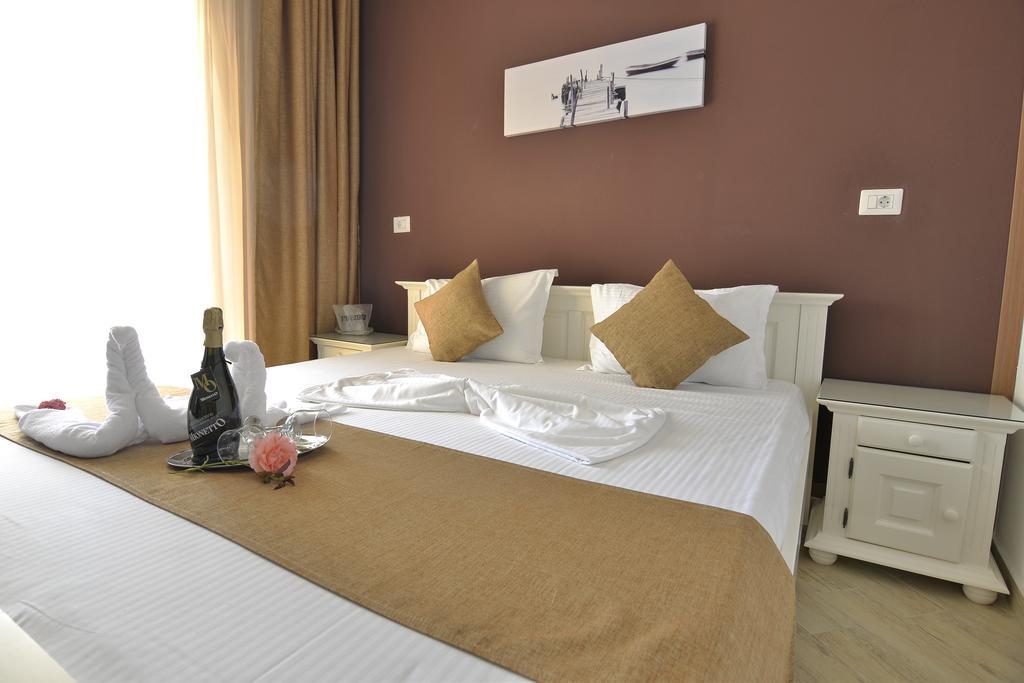 Casa Marina Hotel เอเชลนิทซา ภายนอก รูปภาพ